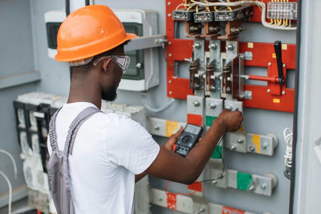 4 Practical Tips to Hire the Best Electrician in Nairobi