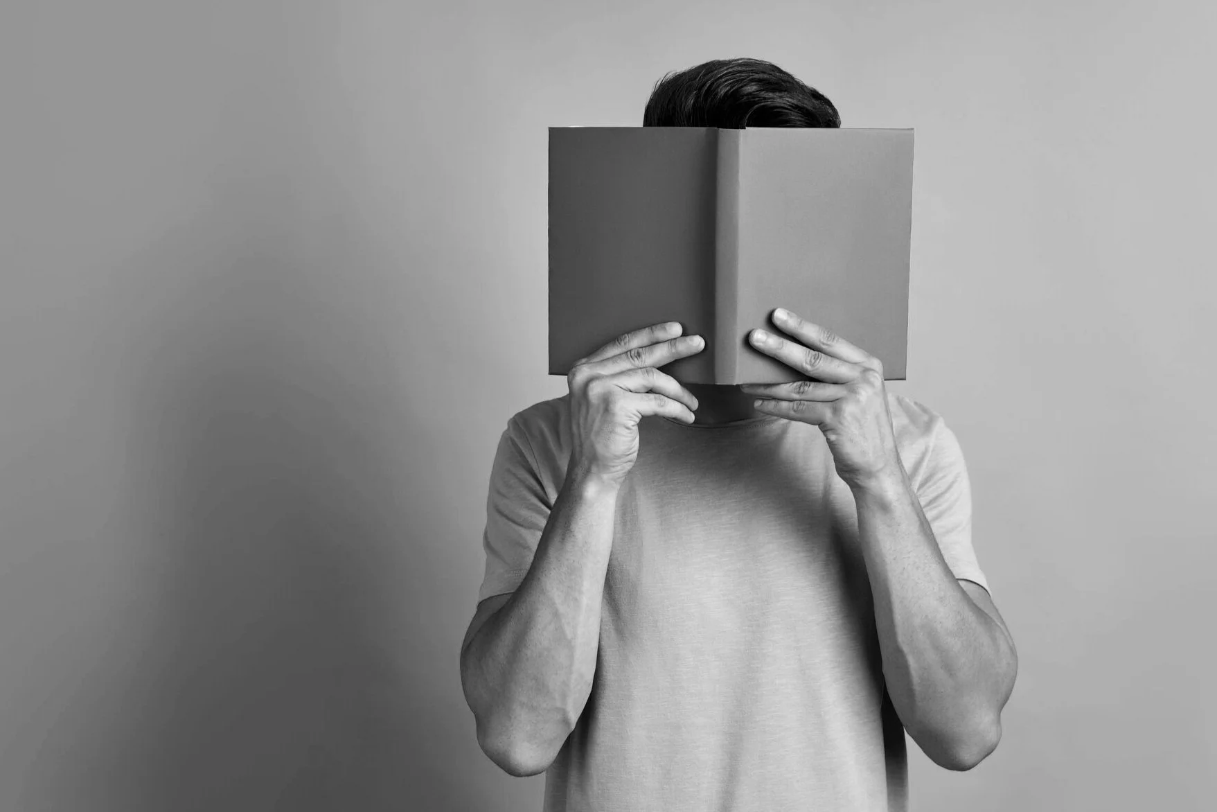 If You’re Shy Booking Pros Online, You’re Living the Stone Age Life – Try Balozy App